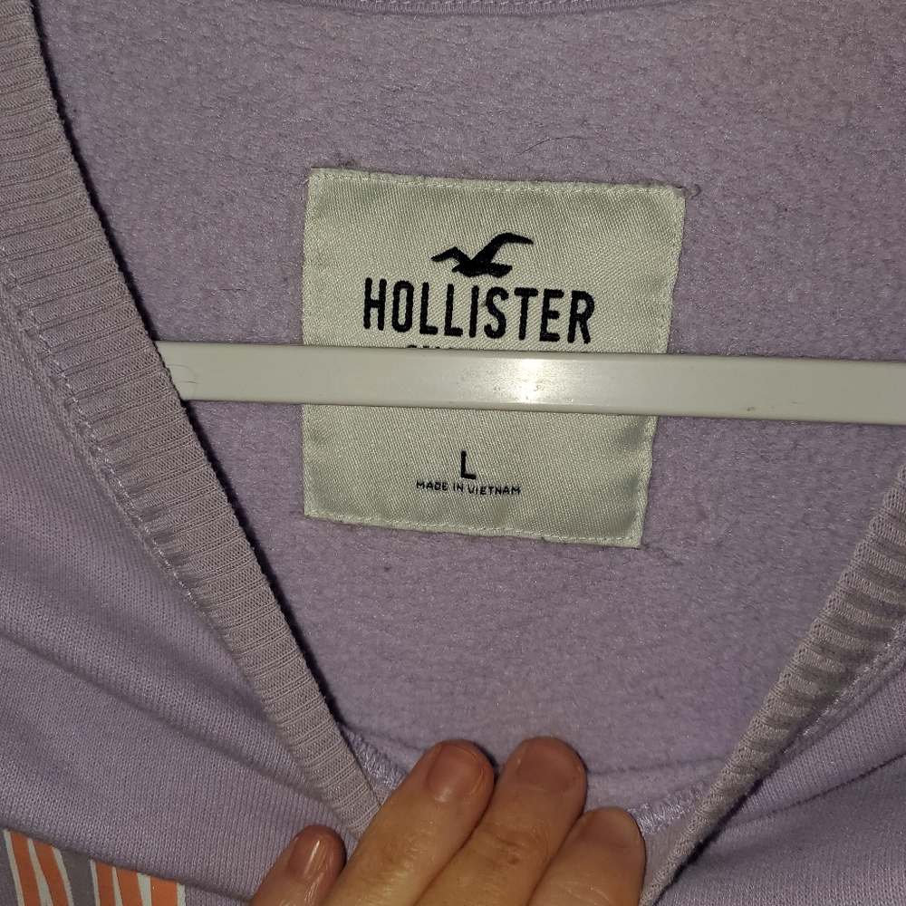 Hollister Sweatshirt - Picture 3 of 5